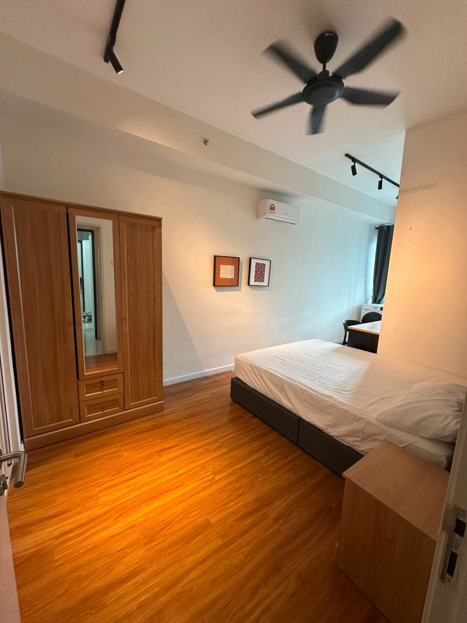 The Glenz @ Glenmarie @ 833 sqft @ 2B2B @ Fully Furnished @ For Sale