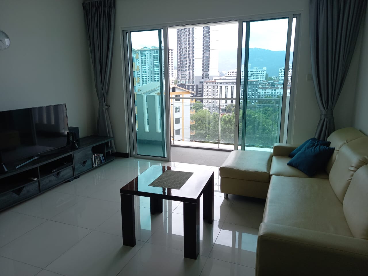 VERTIQ GELUGOR CONDOMINIUM FOR RENT | PENANG - Image 1