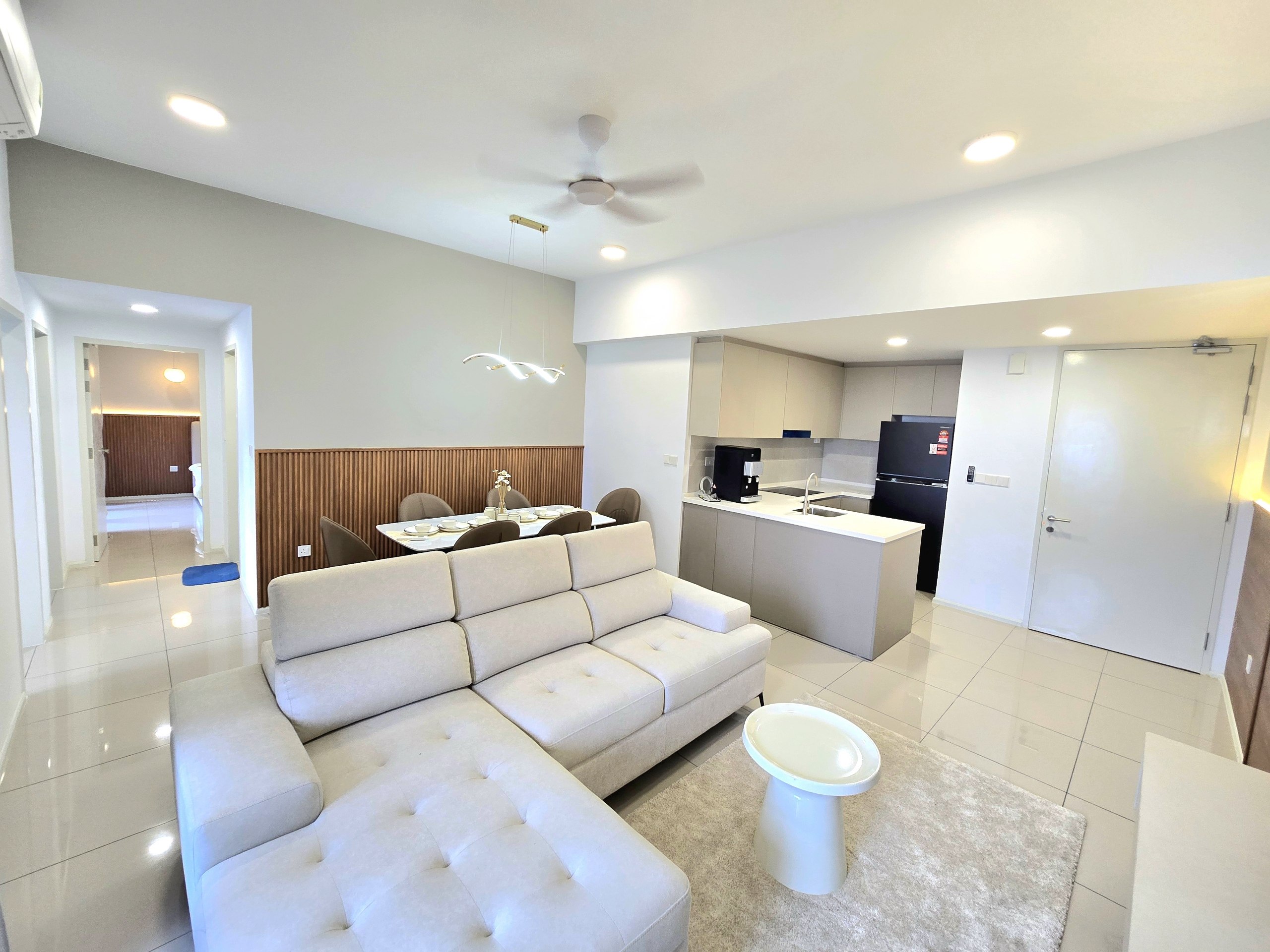 est8 3beds ID design fully furnished 3beds 2baths ready move in! walking distance midvalley - Image 1
