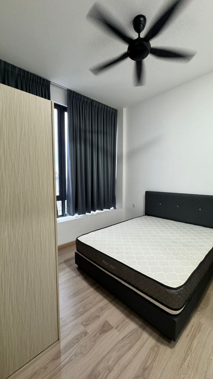 Aera Residence for Rent Fully Furnished 2 Car Parks - Image 1