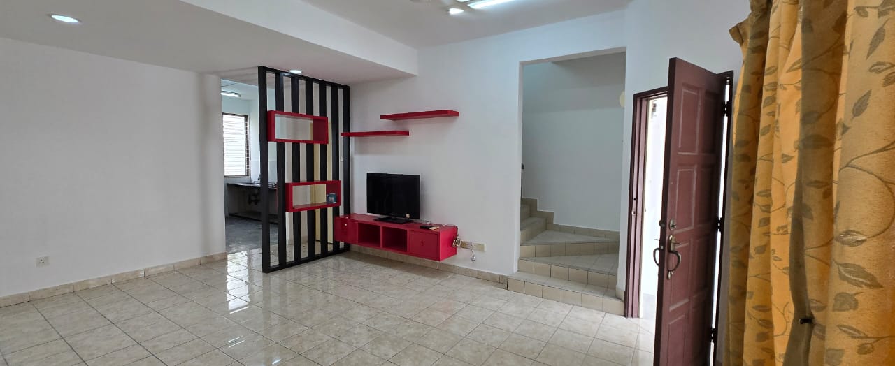 Puchong Taman Putra Prima 2 Storey Terrace House Ready for Sale Now - Image 1
