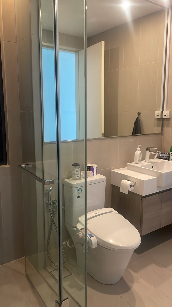 ViiA Residence @ KL Eco City 2B1R For Sale