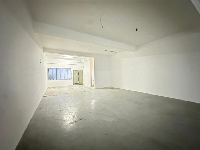 Bandar Botanic Jalan Ramin Ground Floor Shoplot for Rent