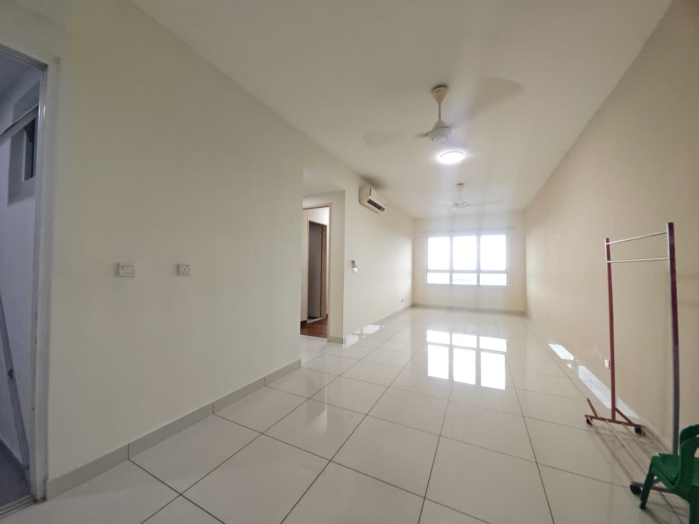 2-bedroom condominium for sale at Impiria Residensi Bukit Tinggi 2, Klang (Right behind AEON Mall Bukit Tinggi)