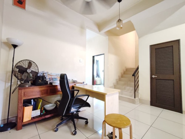 Jalan Sanggul, Bandar Puteri, Klang For Sale 535k