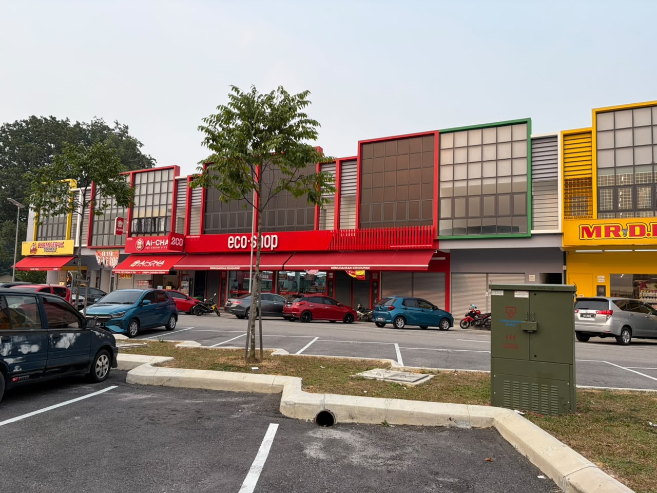 Shoplot for sale at Kundang Business Park 2 Storey Shop for SALE, Rawang - photo 1 of 5