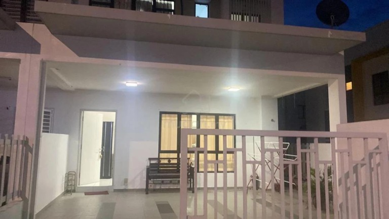 Setia Permai 2 Setia Alam 2 sty endlot link house for sale